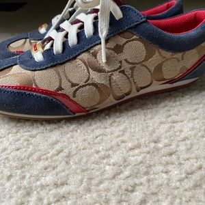 Coach shoes fits 7 1/2